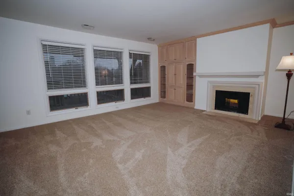 $145,000 | 5665 South Wayne Avenue, Unit D, Fort Wayne, IN 46807