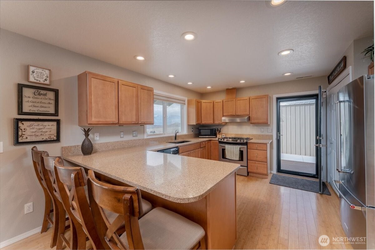 605 Chelan Trails Road Manson, WA 98831 - Photo 11 of 37