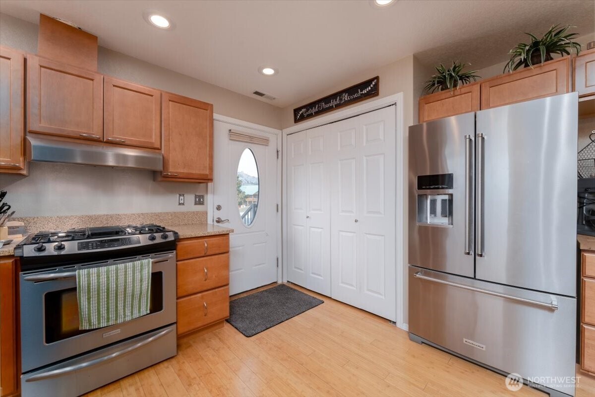 605 Chelan Trails Road Manson, WA 98831 - Photo 13 of 37