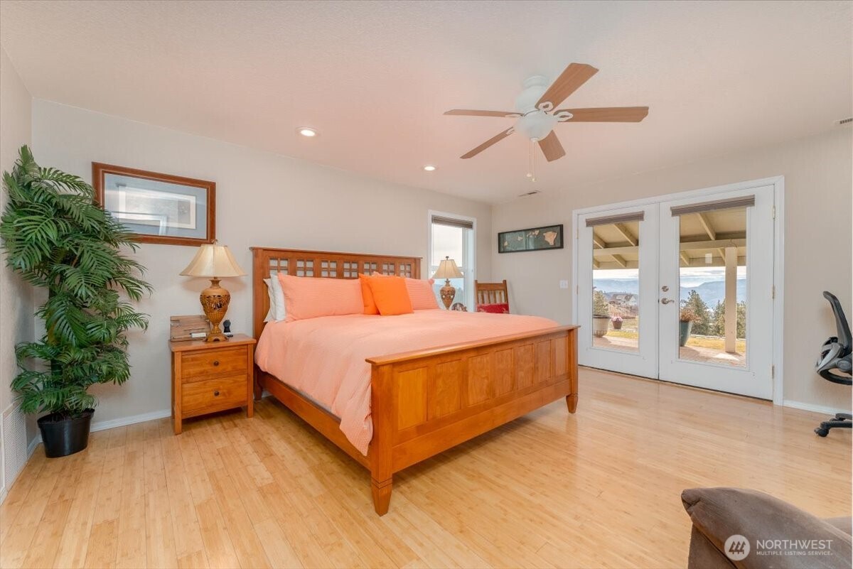 605 Chelan Trails Road Manson, WA 98831 - Photo 19 of 37