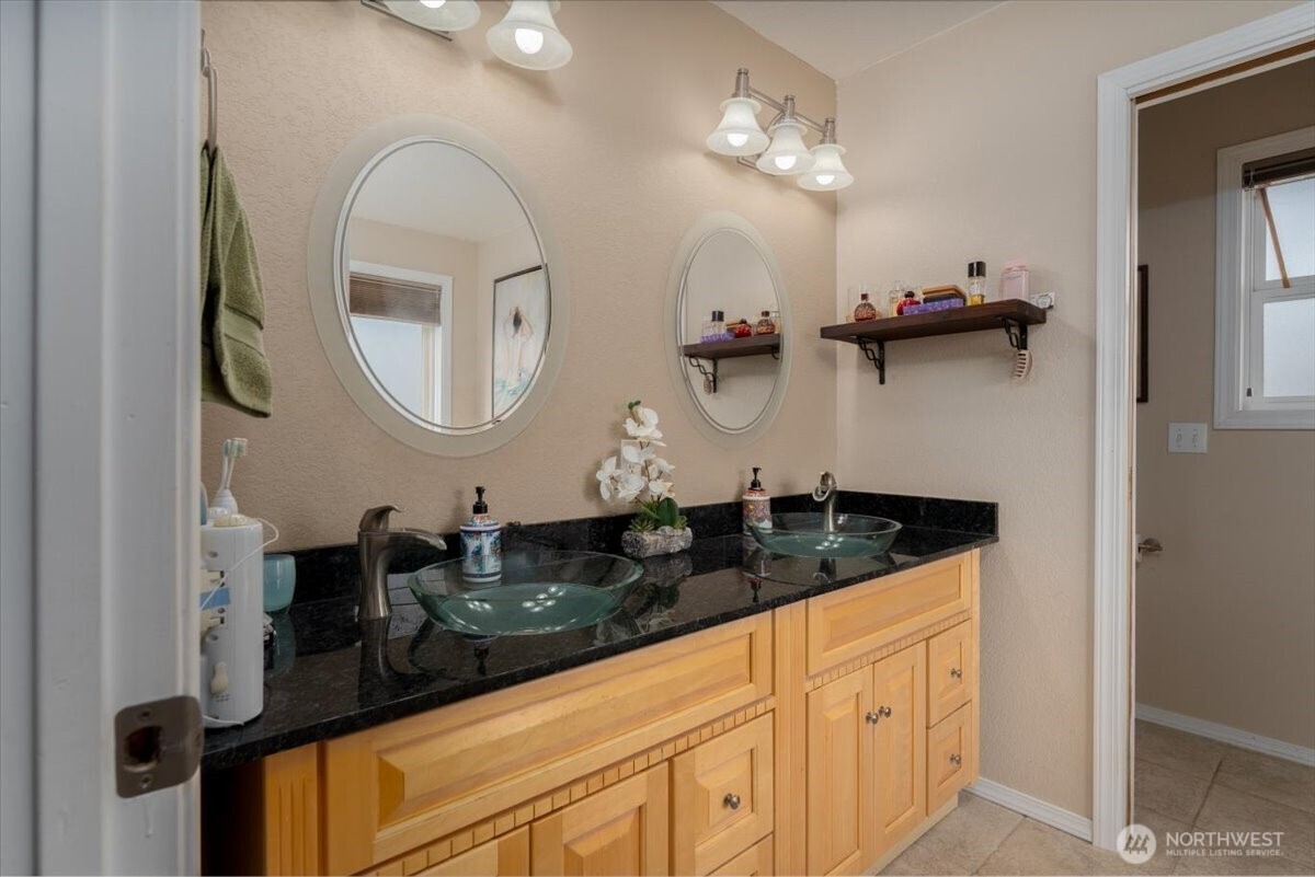 605 Chelan Trails Road Manson, WA 98831 - Photo 22 of 37