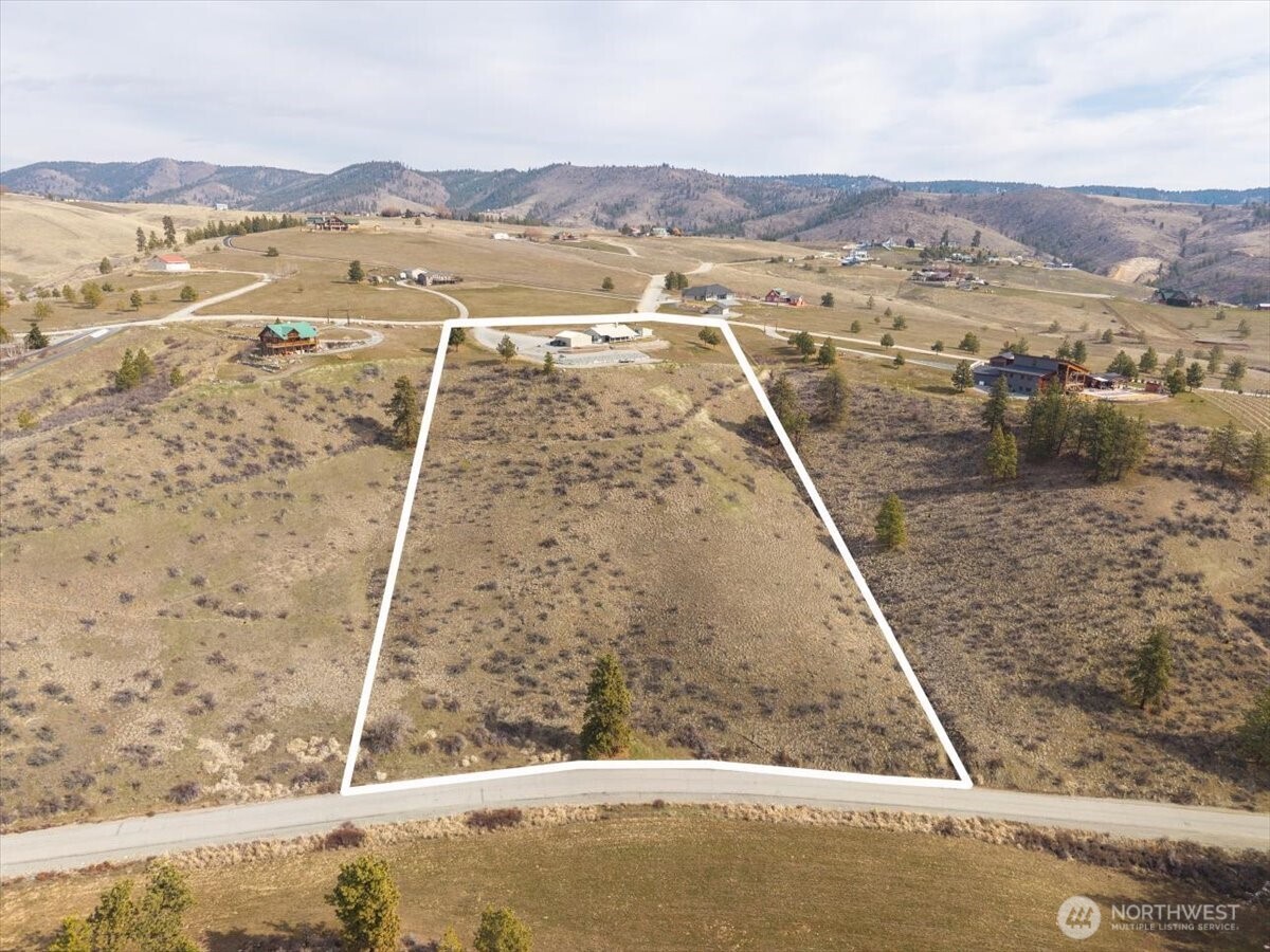 605 Chelan Trails Road Manson, WA 98831 - Photo 34 of 37