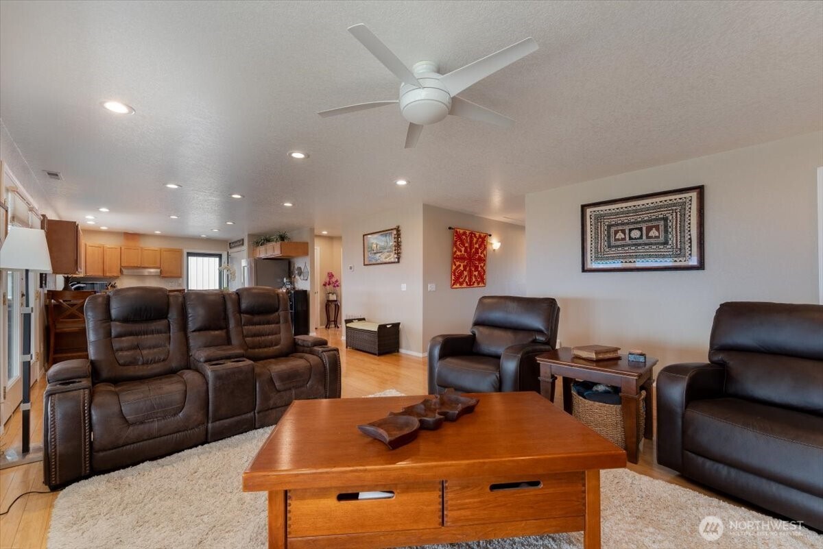 605 Chelan Trails Road Manson, WA 98831 - Photo 9 of 37