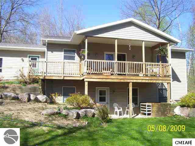 9150 Lydell Road Farwell, MI 48622 - Photo 1 of 9 1771639.JPG