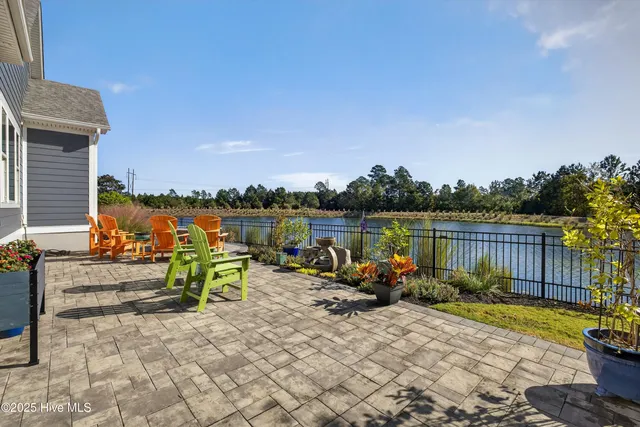 $975,000 | 1308 Cross Water Circle, Leland, NC 28451