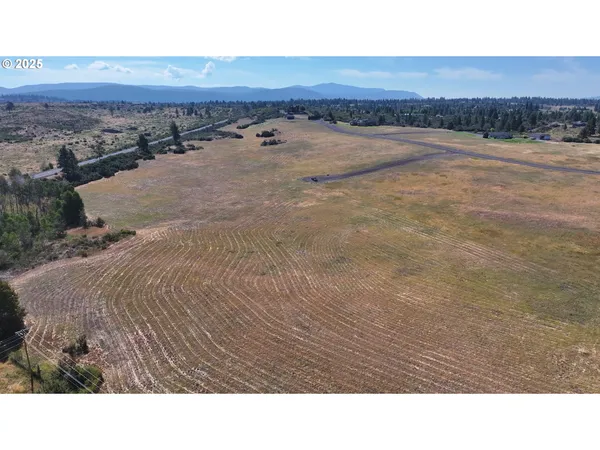 $100,000 | 38532 Bennie Lane, Unit 9, Chiloquin, OR 97624