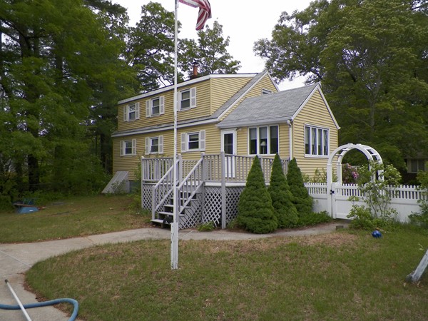 20 Community Road Billerica, MA 01821 - Photo 2 of 12