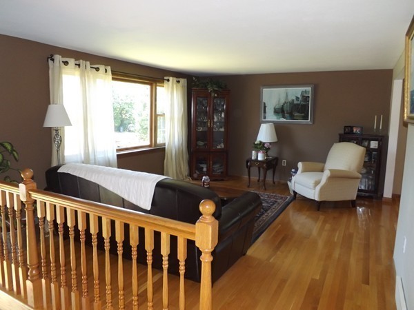 22 Woodbine Road Marshfield, MA 02050 - Photo 8 of 21 Gallery Image 8