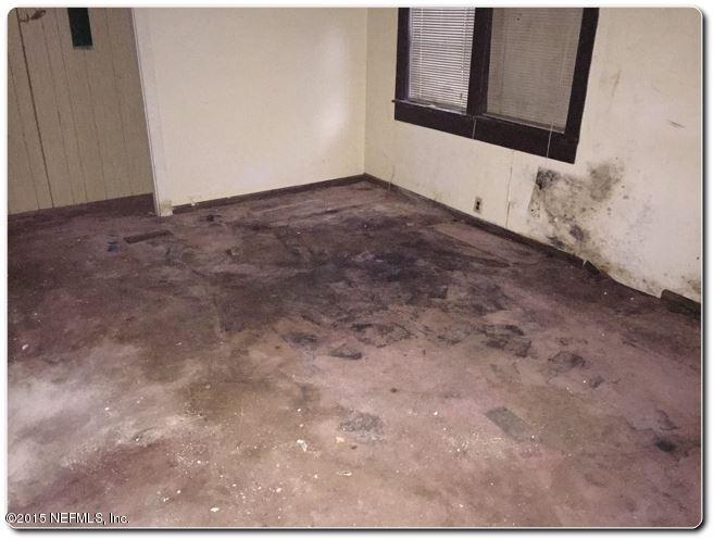 10319 Shellcracker Road Jacksonville, FL 32226 - Photo 3 of 10 a view of an empty room