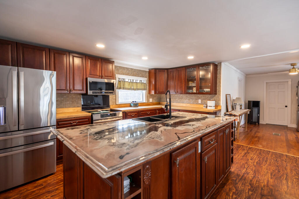 3190 Middle Road Sidney, ME 04330 - Photo 13 of 76 HY3A1598
