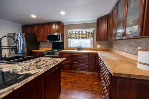 $499,900 | 3190 Middle Road, Sidney, ME 04330
