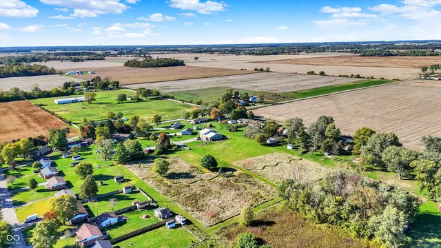 $315,000 | 940 West 1090 North, Fountaintown, IN 46130