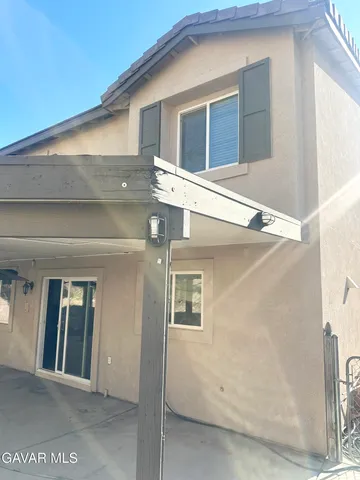 a view of an entryway of house