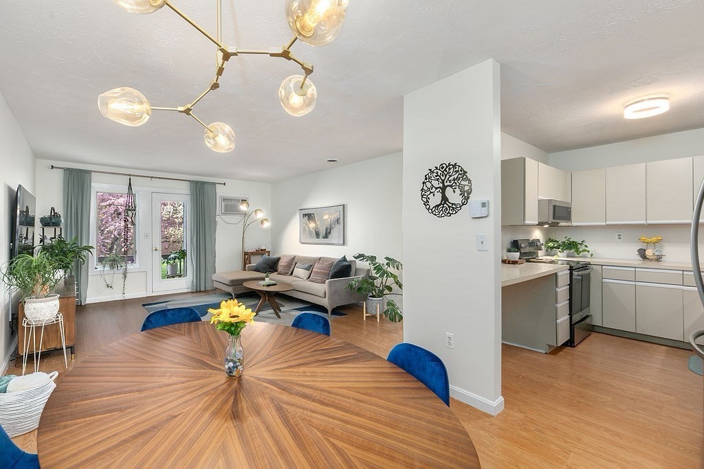 5 Tsienneto Road, Unit 180 Derry, NH 03038 - Photo 1 of 31 Gallery Image 1