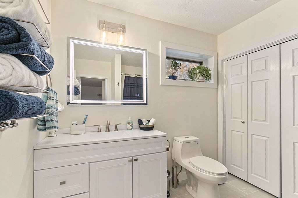 5 Tsienneto Road, Unit 180 Derry, NH 03038 - Photo 16 of 31 Gallery Image 16