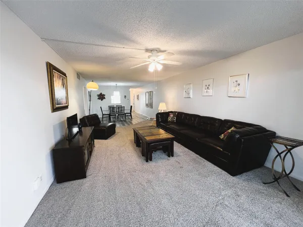 $1,900 | 2101 Lucaya Bend, Unit 4, Coconut Creek, FL 33066