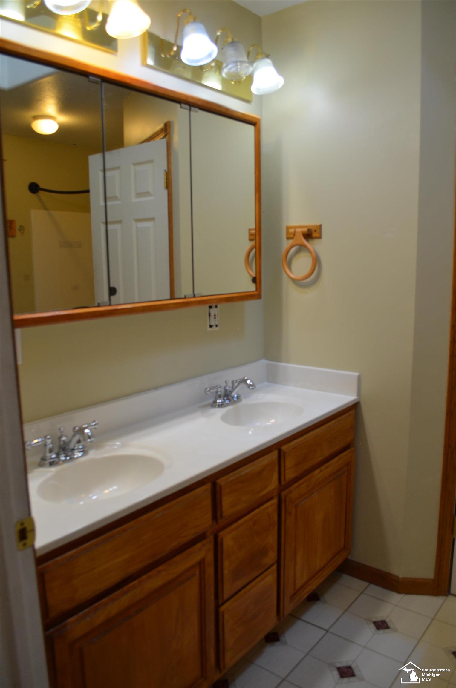 2977 Oakley Road Stockbridge, MI 49285 - Photo 21 of 34