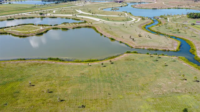 $609,000 | 9719 Wincrest Drive, Mont Belvieu, TX 77523