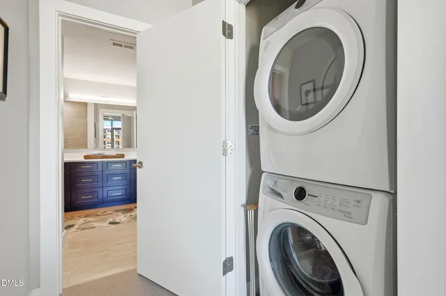 $1,199,000 | 214 Hunt Street, Unit 503, Durham, NC 27701