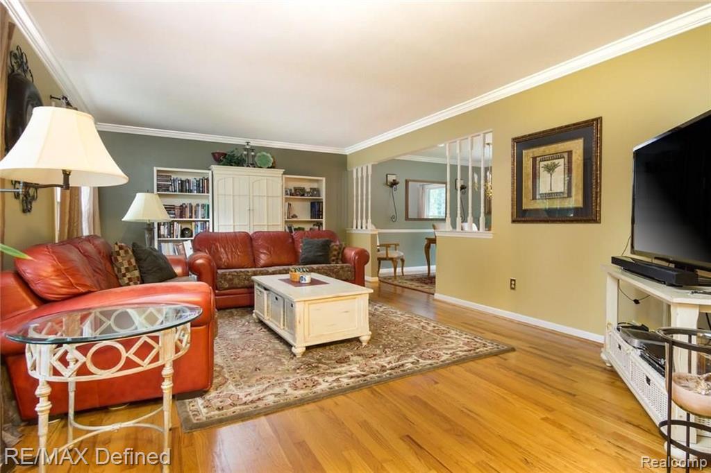 1645 Yale Court Rochester Hills, MI 48309 - Photo 7 of 38