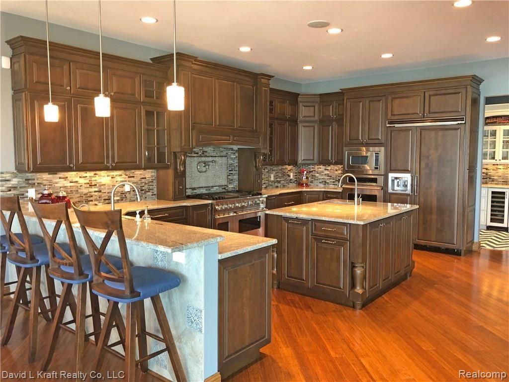 9204 Crescent Beach Road Pigeon, MI 48755 - Photo 14 of 66 9204CrescentBeachKitchen.jpg