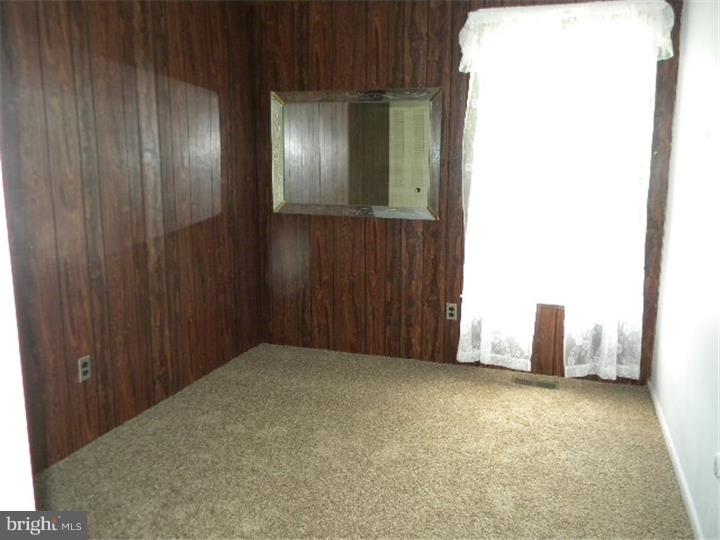 118 Greendale Road Philadelphia, PA 19154 - Photo 17 of 23 Bedroom 3