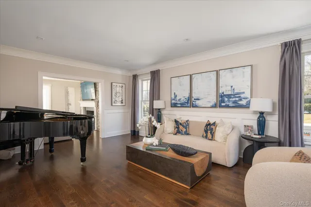 $6,900,000 | 365 Split Rock Road, Syosset, NY 11791