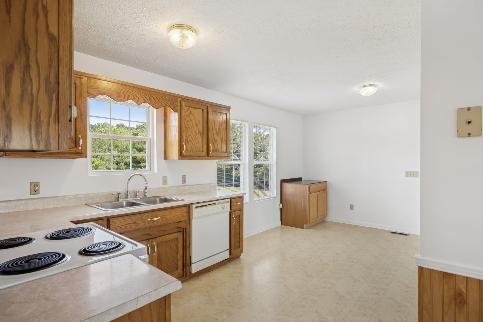 129 Maplewood Road Hohenwald, TN 38462 - Photo 12 of 42 Gallery Image 12