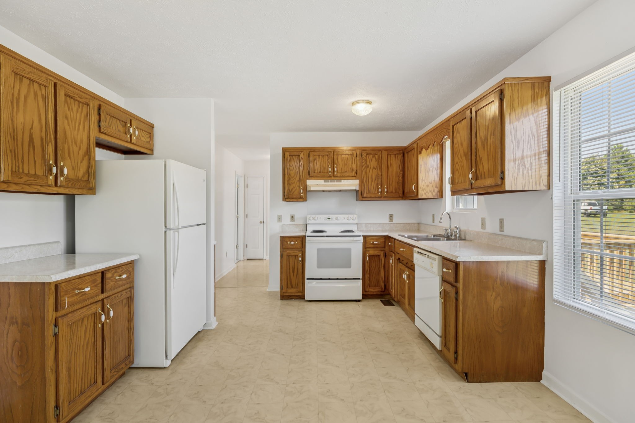 129 Maplewood Road Hohenwald, TN 38462 - Photo 10 of 42 Gallery Image 10