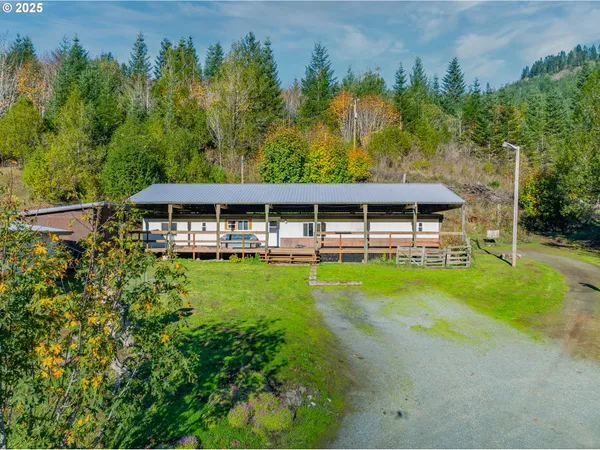 $239,900 | 15779 Highway 42, Myrtle Point, OR 97458