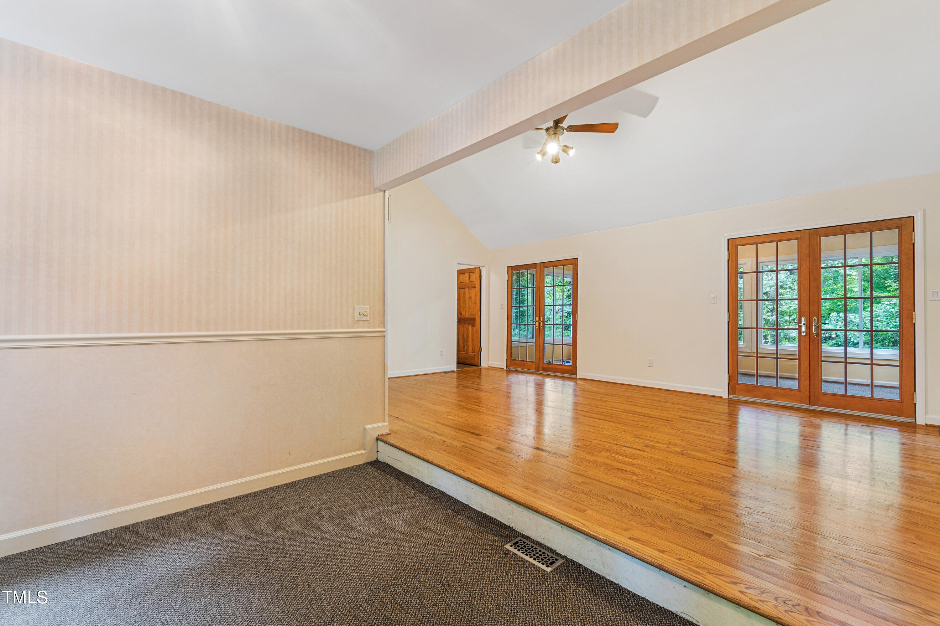 4914 Connell Drive Raleigh, NC 27612 - Photo 10 of 58 Living 5