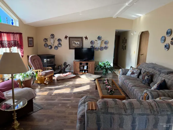 $1,150,000 | 13648 Highway 44, Caldwell, ID 83607
