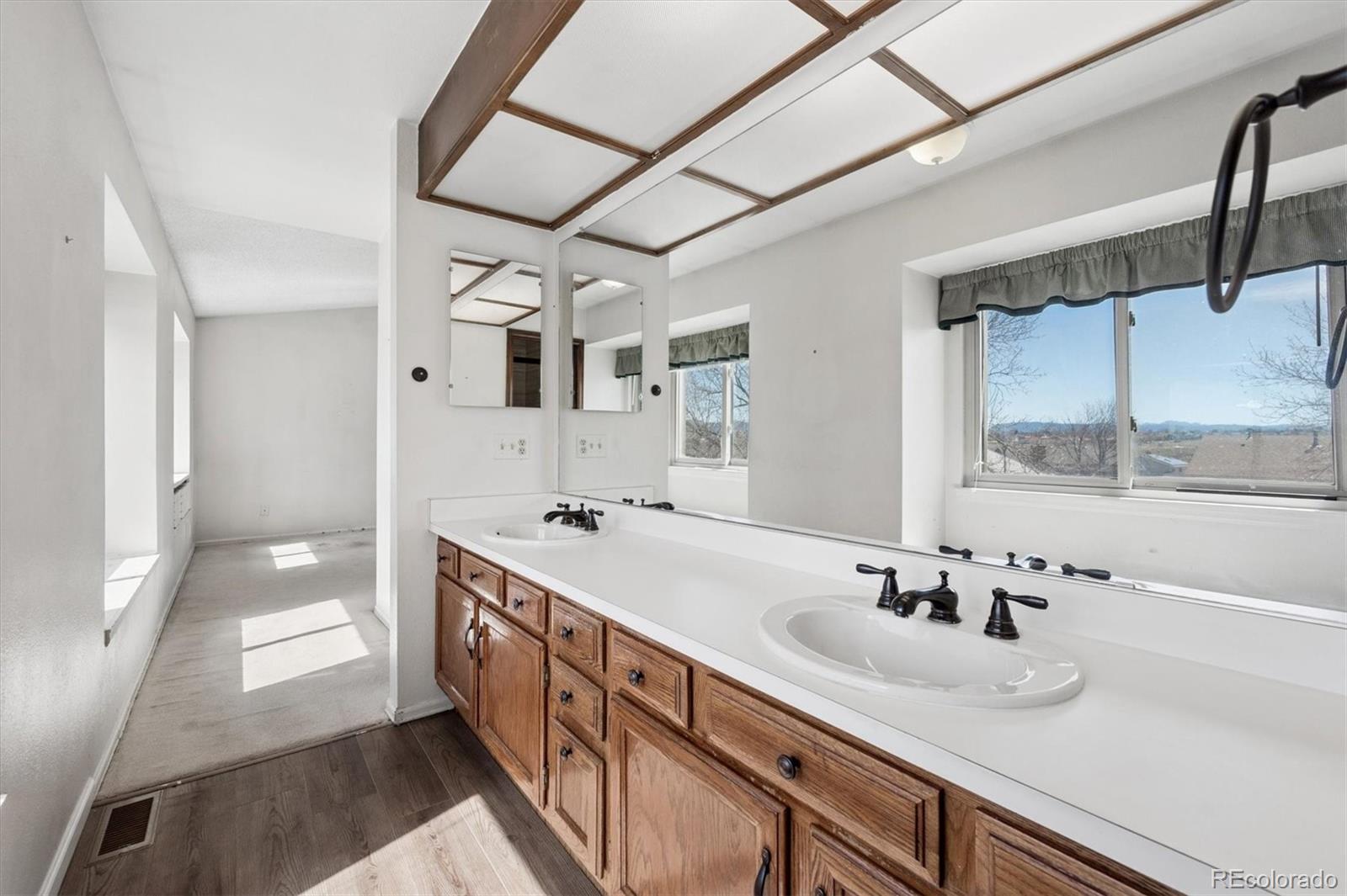 633 Sage Circle Highlands Ranch, CO 80126 - Photo 19 of 29