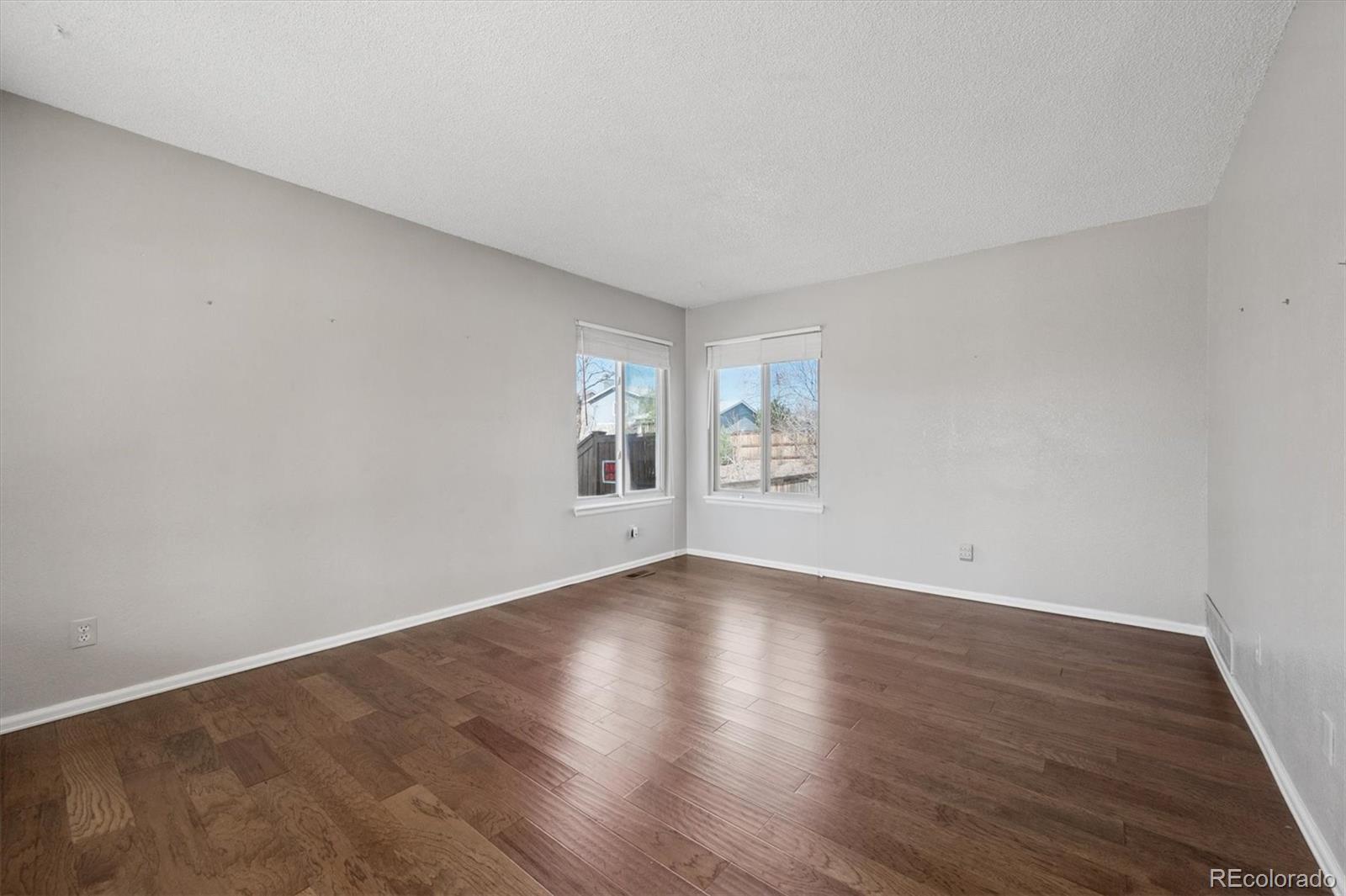 633 Sage Circle Highlands Ranch, CO 80126 - Photo 3 of 29