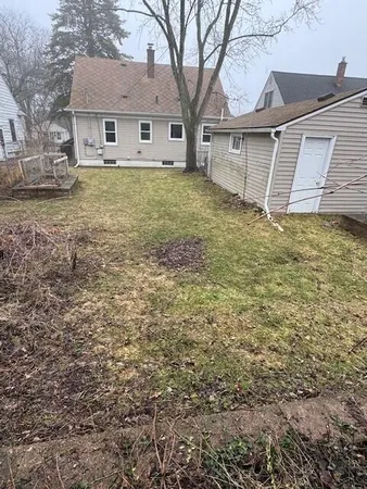 $2,500 | 907 Bruce Street, Ann Arbor, MI 48103