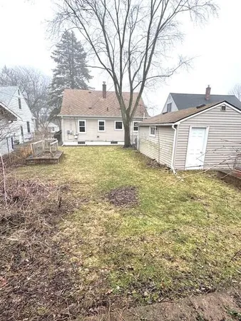 $2,500 | 907 Bruce Street, Ann Arbor, MI 48103