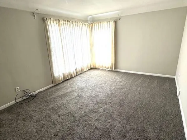 $2,500 | 907 Bruce Street, Ann Arbor, MI 48103