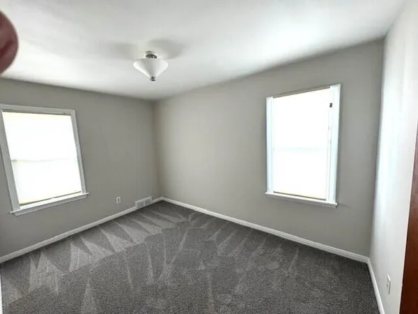 $2,500 | 907 Bruce Street, Ann Arbor, MI 48103