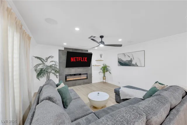 $895,000 | 2728 Monrovia Drive, Las Vegas, NV 89117