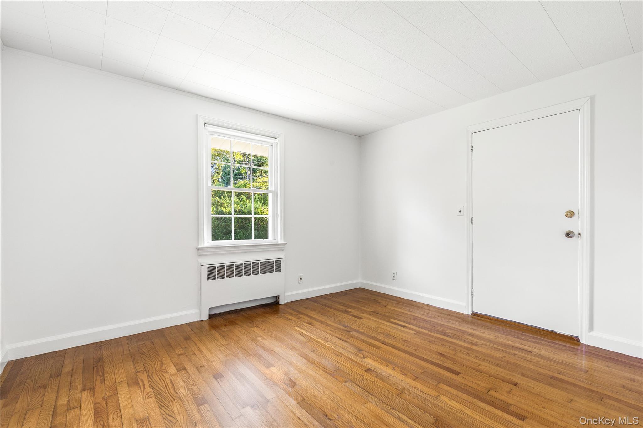2 Argyle Road Rye Brook, NY 10573 - Photo 13 of 22 first floor bedroom