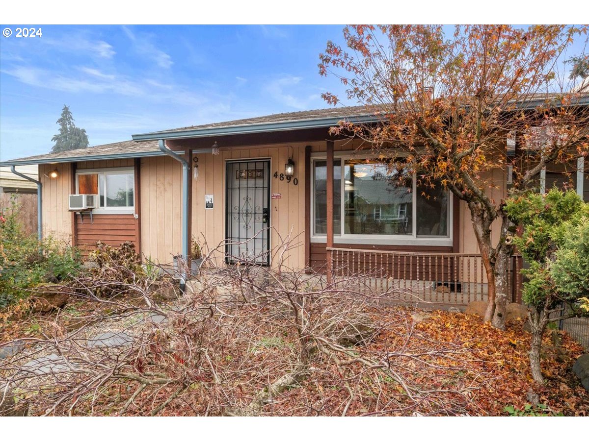 4890 E Street Springfield, OR 97478 - Photo 5 of 40