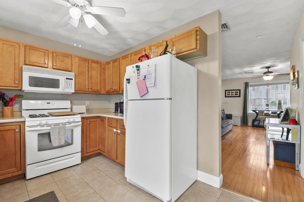 5239 North Main Street, Unit 7 Fall River, MA 02720 - Photo 5 of 28 Gallery Image 5