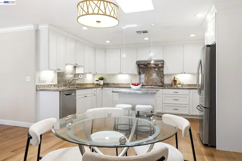 $1,368,000 | 2122 Wilmington Drive, Walnut Creek, CA 94596