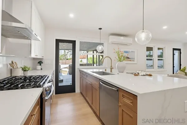 $1,949,000 | 1056 Lincoln Avenue, San Diego, CA 92103