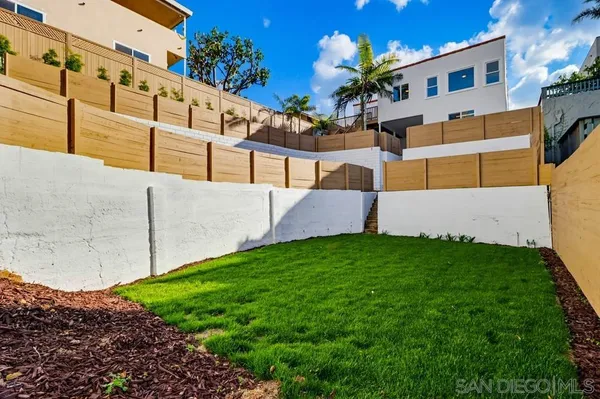 $1,949,000 | 1056 Lincoln Avenue, San Diego, CA 92103