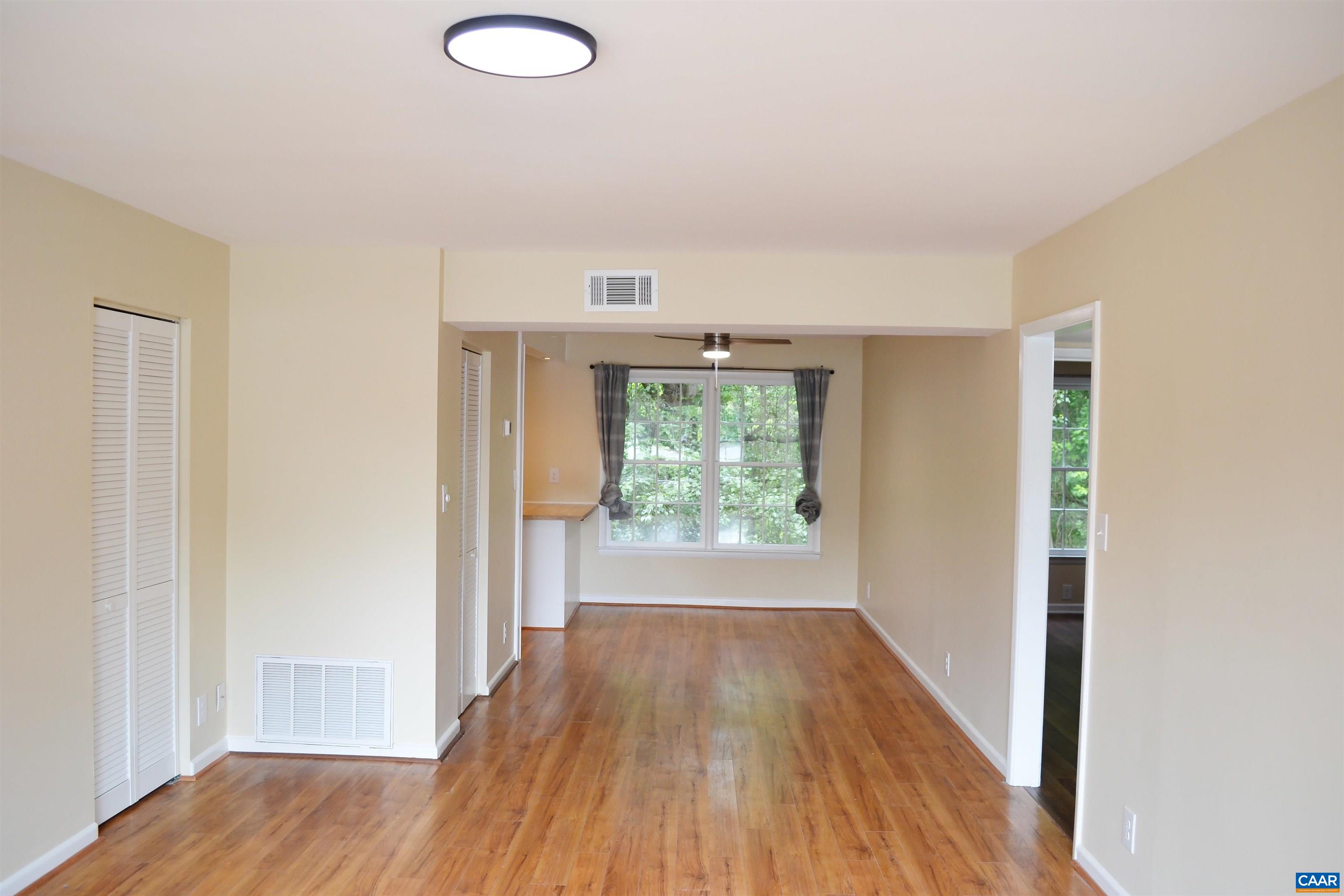 2527 Hydraulic Road, Unit 29 Charlottesville, VA 22901 - Photo 2 of 17 Gallery Image 2