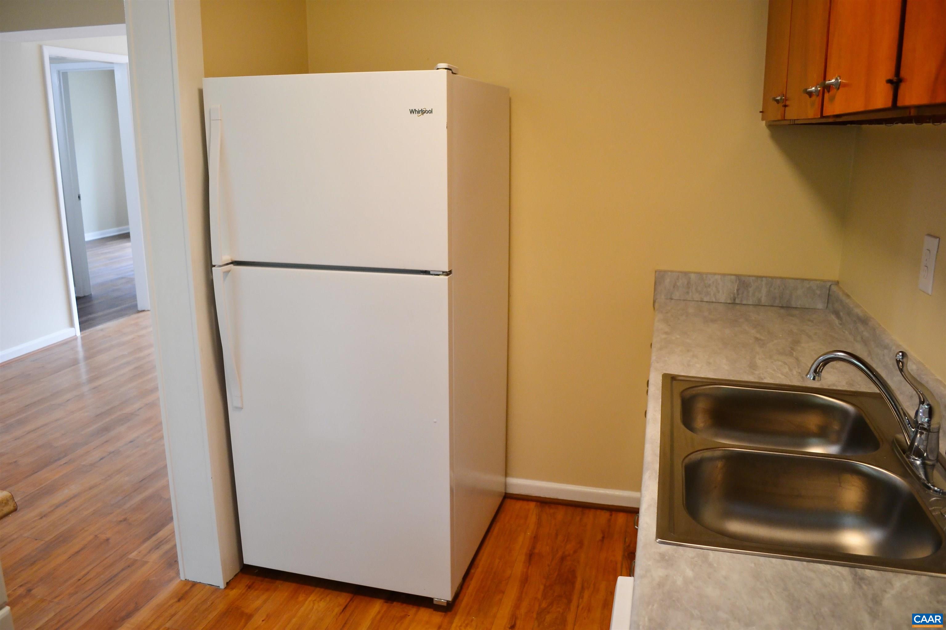 2527 Hydraulic Road, Unit 29 Charlottesville, VA 22901 - Photo 6 of 17 Gallery Image 6