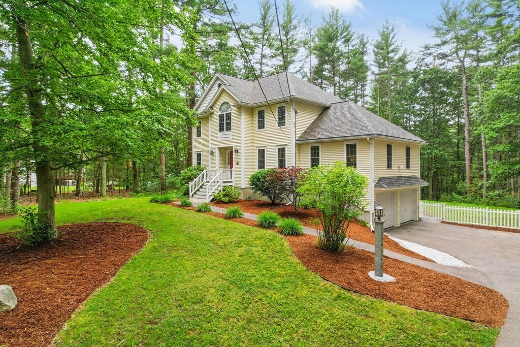 281 Nashua Road Billerica, MA 01821 - Photo 3 of 37 Gallery Image 3