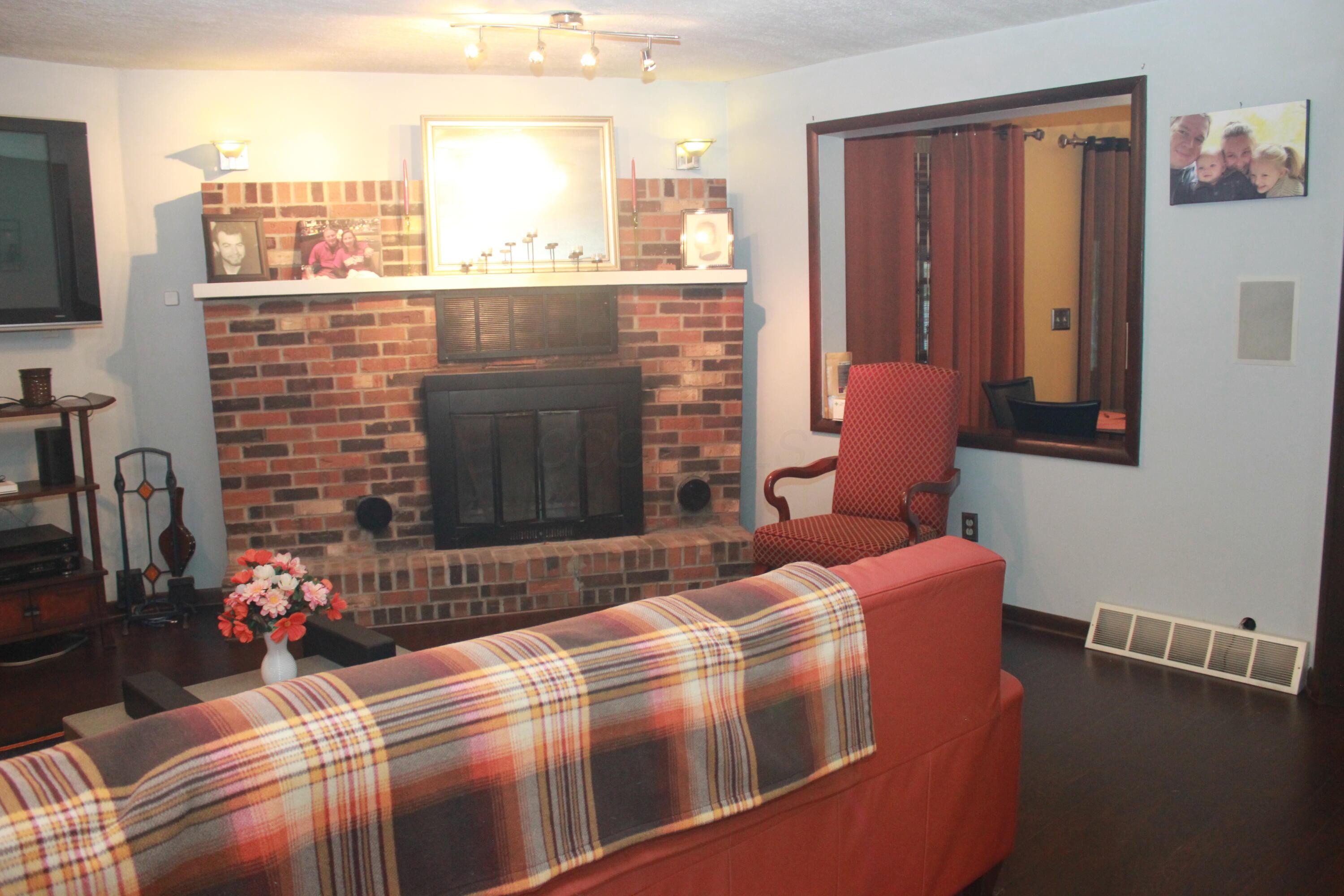 602 Hibbs Road Grove City, OH 43123 - Photo 11 of 50 IMG_5288