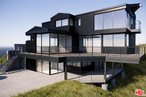 $2,000,000 | 21400 Rambla Vista, Malibu, CA 90265